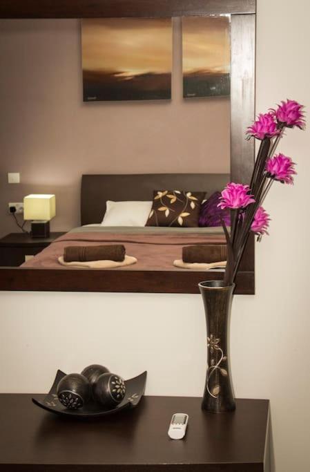 Sunny 2 Bedroom, 2 Bathrooms, Seaside Apt. Sliema Exterior photo