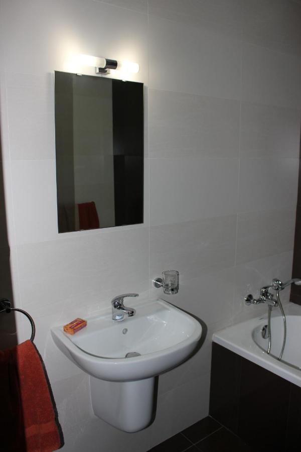 Sunny 2 Bedroom, 2 Bathrooms, Seaside Apt. Sliema Exterior photo