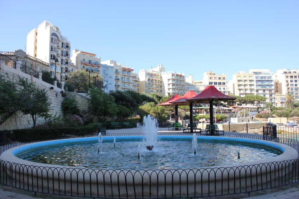 Sunny 2 Bedroom, 2 Bathrooms, Seaside Apt. Sliema Exterior photo